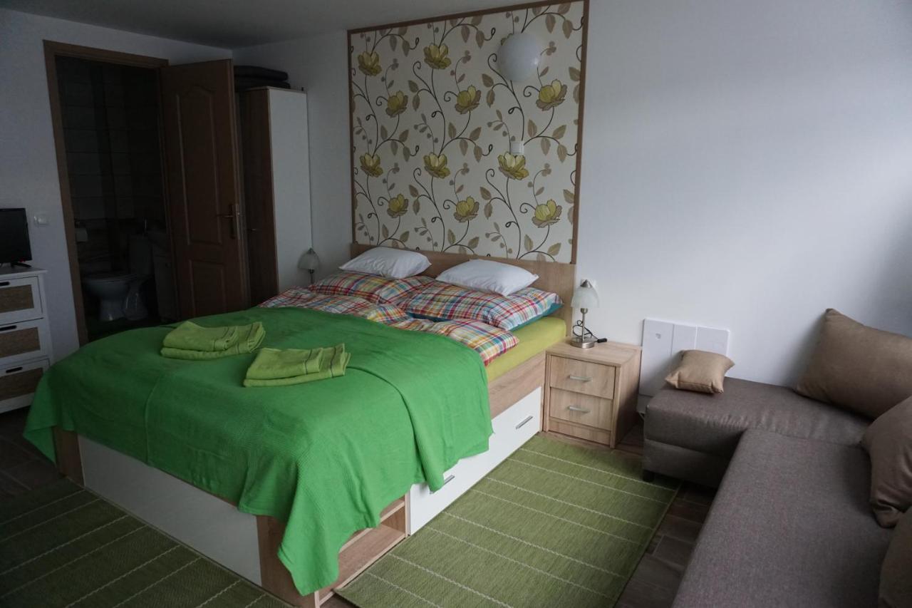 Berc Apartman Egerszalok Exterior photo