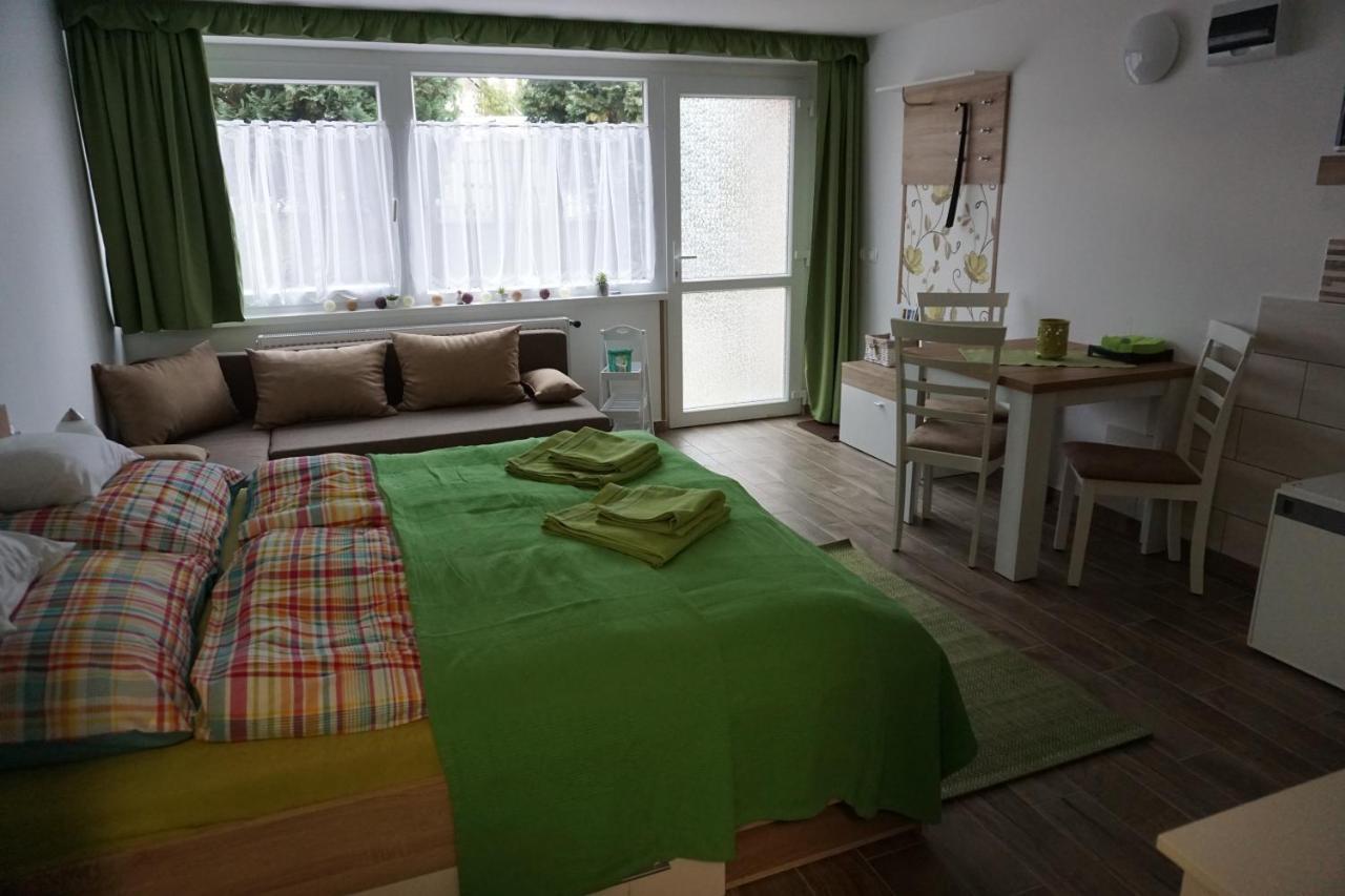 Berc Apartman Egerszalok Exterior photo